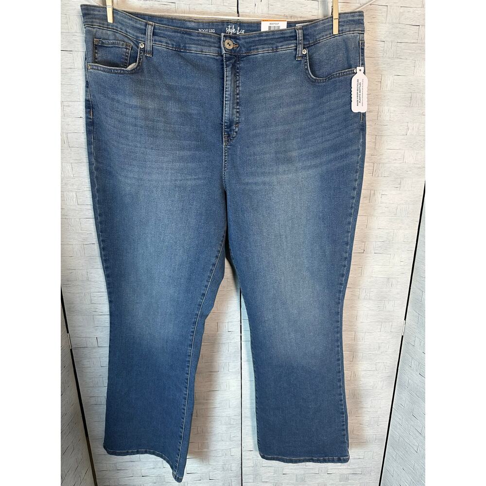 Style & Co women’s jeans boot cut key change‎ wash slight distressing plus size
